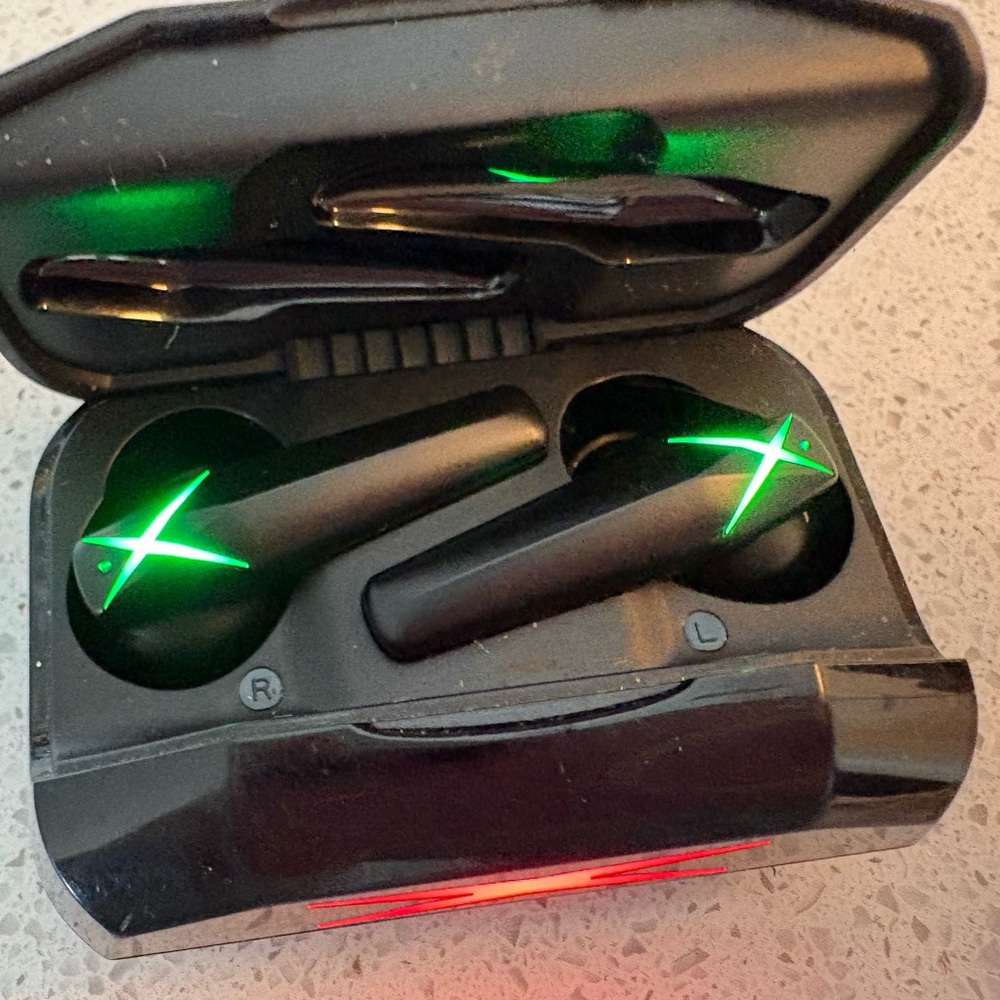 True Wireless Gaming Earbuds used